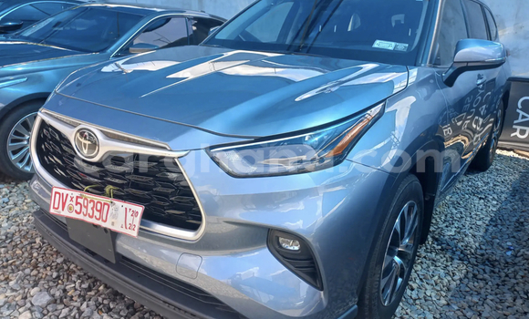 Buy Used Toyota Highlander Blue Car in Accra in Greater Accra Buy Used Toyota Highlander Blue Car in Accra in Greater Accra