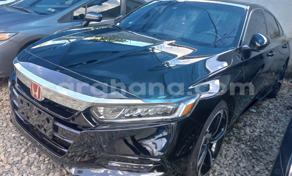Sayi Na hannu Honda Accord Black Mota in Accra a Greater Accra
