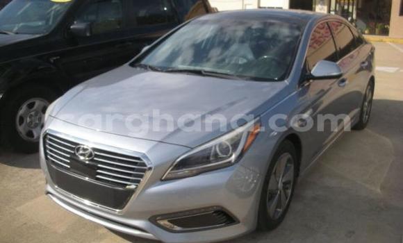 Sayi Na hannu Hyundai Sonata Azurfa Mota in Accra a Greater Accra