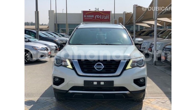 Big with watermark nissan pathfinder ashanti import dubai 51291