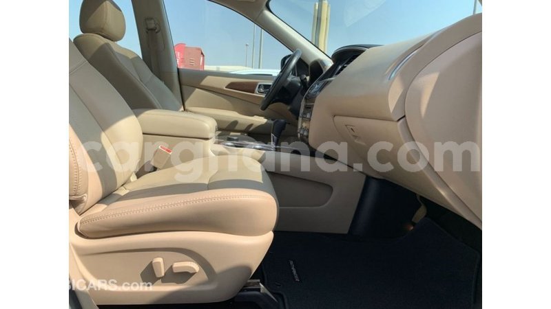 Big with watermark nissan pathfinder ashanti import dubai 51291