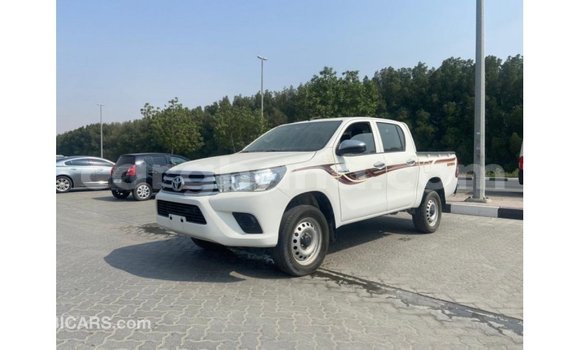 Ra Imported Toyota Hilux funfun Ọkọ̀ in Import - Dubai ni Ashanti Ra Imported Toyota Hilux funfun Ọkọ̀ in Import - Dubai ni Ashanti