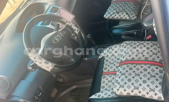 Ra Àlòkù Toyota Yaris Miiran Ọkọ̀ in Accra ni Greater Accra Ra Àlòkù Toyota Yaris Miiran Ọkọ̀ in Accra ni Greater Accra