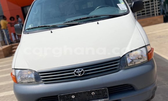 Ra Àlòkù Toyota LiteAce funfun Ọkọ̀ in Accra ni Greater Accra Ra Àlòkù Toyota LiteAce funfun Ọkọ̀ in Accra ni Greater Accra
