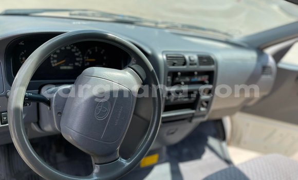 Sayi Na hannu Toyota LiteAce White Mota in Accra a Greater Accra Sayi Na hannu Toyota LiteAce White Mota in Accra a Greater Accra