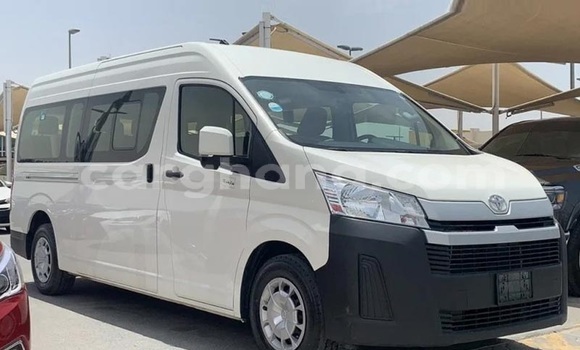 Ra Àlòkù Toyota Hiace funfun Ọkọ̀ in Accra ni Greater Accra Ra Àlòkù Toyota Hiace funfun Ọkọ̀ in Accra ni Greater Accra