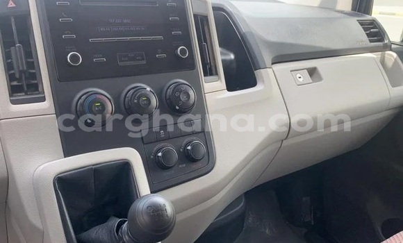 Ra Àlòkù Toyota Hiace funfun Ọkọ̀ in Accra ni Greater Accra Ra Àlòkù Toyota Hiace funfun Ọkọ̀ in Accra ni Greater Accra