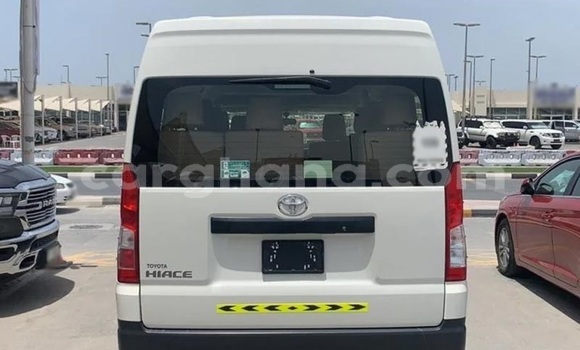 Ra Àlòkù Toyota Hiace funfun Ọkọ̀ in Accra ni Greater Accra Ra Àlòkù Toyota Hiace funfun Ọkọ̀ in Accra ni Greater Accra