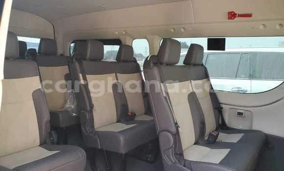 Ra Àlòkù Toyota Hiace Black Ọkọ̀ in Accra ni Greater Accra Ra Àlòkù Toyota Hiace Black Ọkọ̀ in Accra ni Greater Accra