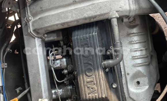 Ra Àlòkù Toyota Coaster funfun Ọkọ̀ in Accra ni Greater Accra Ra Àlòkù Toyota Coaster funfun Ọkọ̀ in Accra ni Greater Accra