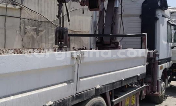 Sayi Na hannu Mercedes‒Benz Truck White Babbar mota in Accra a Greater Accra Sayi Na hannu Mercedes‒Benz Truck White Babbar mota in Accra a Greater Accra