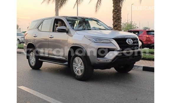 Buy Import Toyota Fortuner Brown Car in Import - Dubai in Ashanti Buy Import Toyota Fortuner Brown Car in Import - Dubai in Ashanti