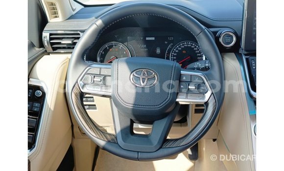 Buy Import Toyota Land Cruiser White Car in Import - Dubai in Ashanti Buy Import Toyota Land Cruiser White Car in Import - Dubai in Ashanti