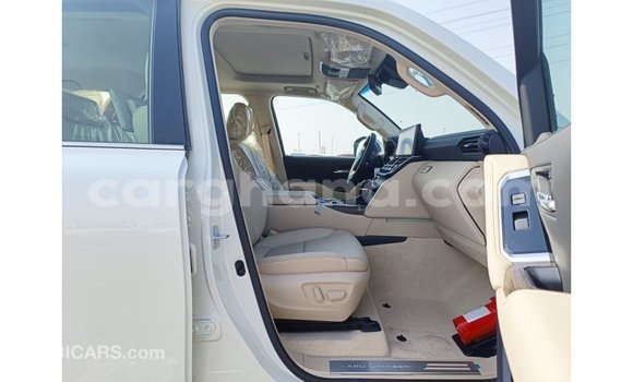 Buy Import Toyota Land Cruiser White Car in Import - Dubai in Ashanti Buy Import Toyota Land Cruiser White Car in Import - Dubai in Ashanti