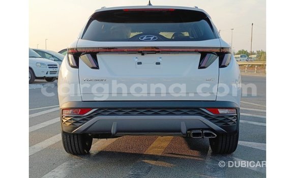Buy Import Hyundai Tucson White Car in Import - Dubai in Ashanti Buy Import Hyundai Tucson White Car in Import - Dubai in Ashanti