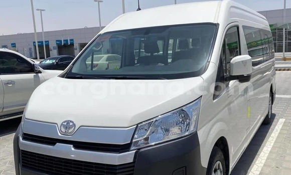 Buy Used Toyota Hiace White Car in Accra in Greater Accra