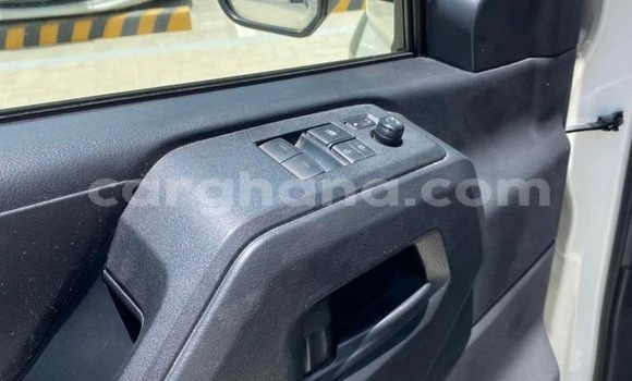 Ra Àlòkù Toyota Hiace funfun Ọkọ̀ in Accra ni Greater Accra Ra Àlòkù Toyota Hiace funfun Ọkọ̀ in Accra ni Greater Accra
