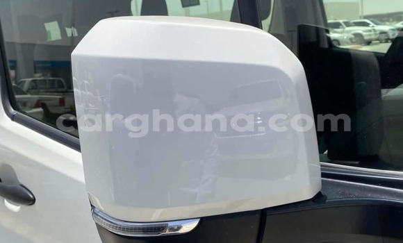 Ra Àlòkù Toyota Hiace funfun Ọkọ̀ in Accra ni Greater Accra Ra Àlòkù Toyota Hiace funfun Ọkọ̀ in Accra ni Greater Accra