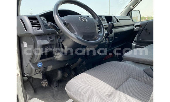 Sayi Na hannu Toyota Hiace White Mota in Accra a Greater Accra Sayi Na hannu Toyota Hiace White Mota in Accra a Greater Accra