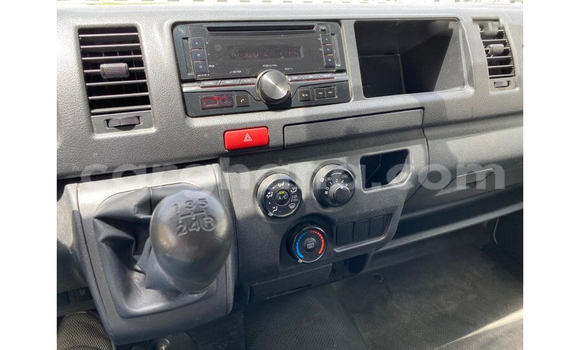 Sayi Na hannu Toyota Hiace White Mota in Accra a Greater Accra Sayi Na hannu Toyota Hiace White Mota in Accra a Greater Accra