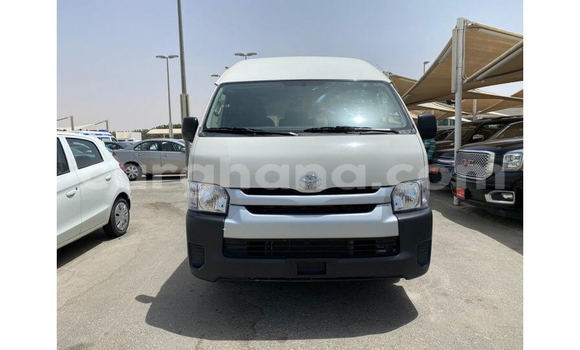 Sayi Na hannu Toyota Hiace White Mota in Accra a Greater Accra Sayi Na hannu Toyota Hiace White Mota in Accra a Greater Accra