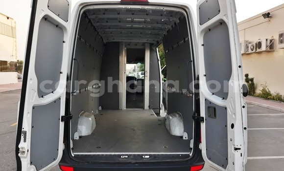 Ra Àlòkù Toyota Sprinter funfun Ọkọ̀ in Accra ni Greater Accra Ra Àlòkù Toyota Sprinter funfun Ọkọ̀ in Accra ni Greater Accra