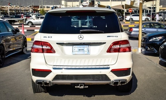 Sayi Na hannu Mercedes‒Benz ML–Class White Mota in Accra a Greater Accra Sayi Na hannu Mercedes‒Benz ML–Class White Mota in Accra a Greater Accra