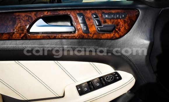 Sayi Na hannu Mercedes‒Benz ML–Class White Mota in Accra a Greater Accra Sayi Na hannu Mercedes‒Benz ML–Class White Mota in Accra a Greater Accra