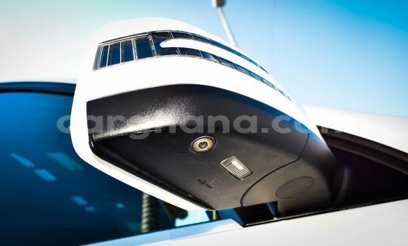 Sayi Na hannu Mercedes‒Benz ML–Class White Mota in Accra a Greater Accra Sayi Na hannu Mercedes‒Benz ML–Class White Mota in Accra a Greater Accra