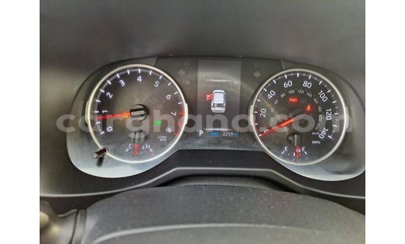 Ra Àlòkù Toyota RAV4 funfun Ọkọ̀ in Accra ni Greater Accra Ra Àlòkù Toyota RAV4 funfun Ọkọ̀ in Accra ni Greater Accra