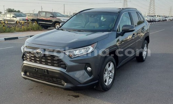 Ra Àlòkù Toyota RAV4 Black Ọkọ̀ in Accra ni Greater Accra Ra Àlòkù Toyota RAV4 Black Ọkọ̀ in Accra ni Greater Accra