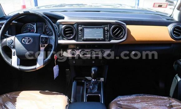 Sayi Na hannu Toyota Tacoma Black Mota in Accra a Greater Accra Sayi Na hannu Toyota Tacoma Black Mota in Accra a Greater Accra