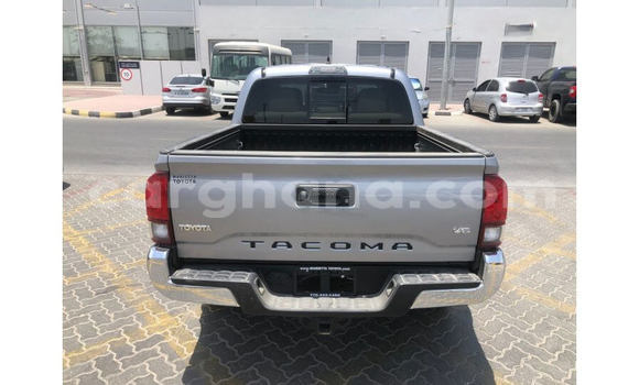 Sayi Na hannu Toyota Tacoma Azurfa Mota in Accra a Greater Accra Sayi Na hannu Toyota Tacoma Azurfa Mota in Accra a Greater Accra
