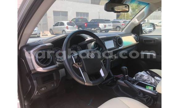 Sayi Na hannu Toyota Tacoma Azurfa Mota in Accra a Greater Accra Sayi Na hannu Toyota Tacoma Azurfa Mota in Accra a Greater Accra