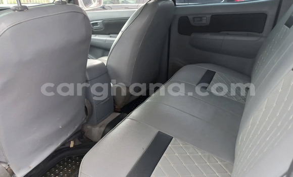 Sayi Na hannu Toyota Hilux White Mota in Accra a Greater Accra Sayi Na hannu Toyota Hilux White Mota in Accra a Greater Accra