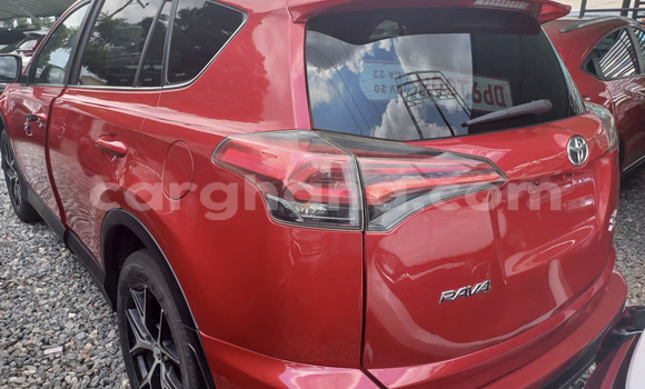 Sayi Na hannu Toyota RAV4 Red Mota in Accra a Greater Accra Sayi Na hannu Toyota RAV4 Red Mota in Accra a Greater Accra