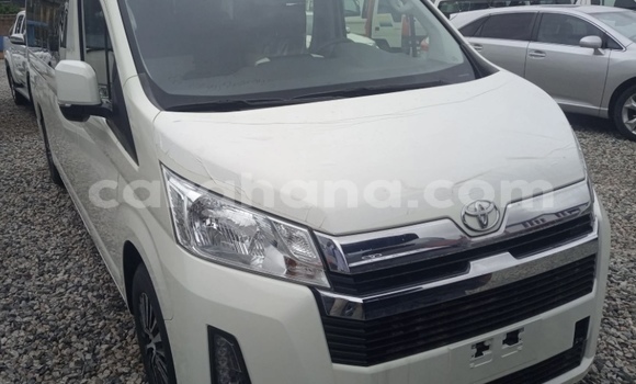 Buy Used Toyota Hiace White Car in Accra in Greater Accra Buy Used Toyota Hiace White Car in Accra in Greater Accra