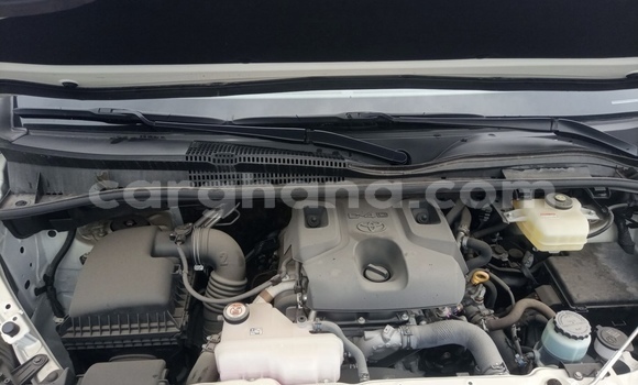 Buy Used Toyota Hiace White Car in Accra in Greater Accra Buy Used Toyota Hiace White Car in Accra in Greater Accra