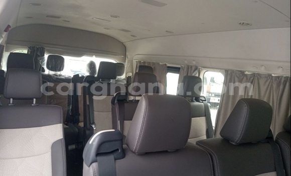 Buy Used Toyota Hiace White Car in Accra in Greater Accra Buy Used Toyota Hiace White Car in Accra in Greater Accra