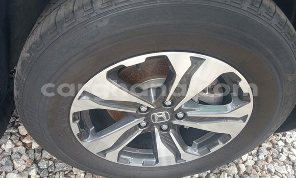 Buy Used Honda CR–V White Car in Accra in Greater Accra Buy Used Honda CR–V White Car in Accra in Greater Accra