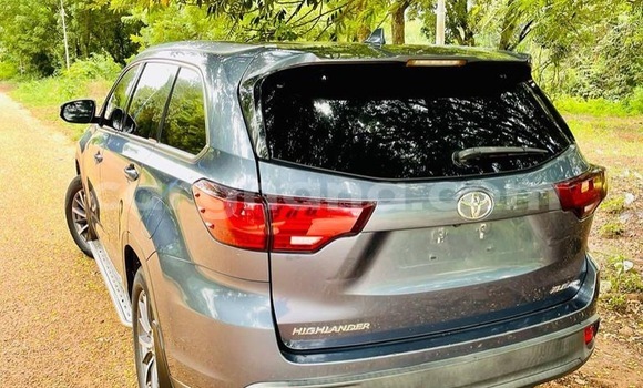 Buy Used Toyota Highlander Other Car in Accra in Greater Accra Buy Used Toyota Highlander Other Car in Accra in Greater Accra
