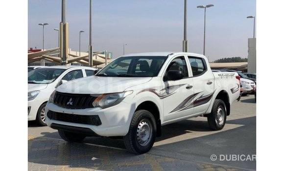 Sayi Imported Mitsubishi L200 White Mota in Import - Dubai a Ashanti Sayi Imported Mitsubishi L200 White Mota in Import - Dubai a Ashanti