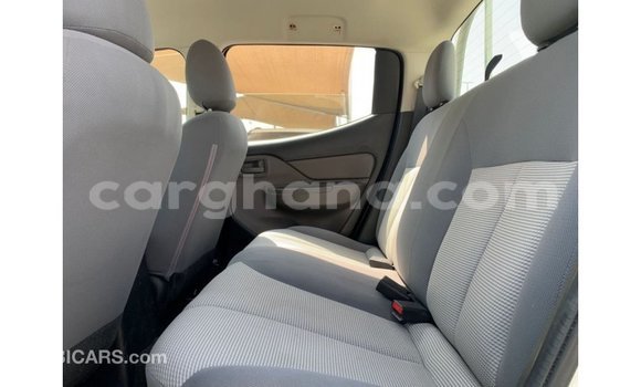 Sayi Imported Mitsubishi L200 White Mota in Import - Dubai a Ashanti Sayi Imported Mitsubishi L200 White Mota in Import - Dubai a Ashanti