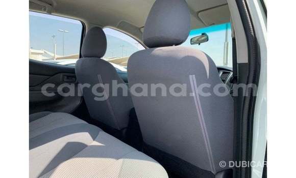 Sayi Imported Mitsubishi L200 White Mota in Import - Dubai a Ashanti Sayi Imported Mitsubishi L200 White Mota in Import - Dubai a Ashanti