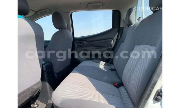 Ra Imported Mitsubishi L200 funfun Ọkọ̀ in Import - Dubai ni Ashanti Ra Imported Mitsubishi L200 funfun Ọkọ̀ in Import - Dubai ni Ashanti