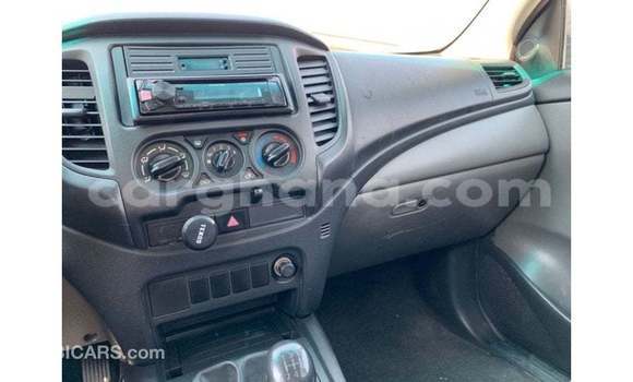 Ra Imported Mitsubishi L200 funfun Ọkọ̀ in Import - Dubai ni Ashanti Ra Imported Mitsubishi L200 funfun Ọkọ̀ in Import - Dubai ni Ashanti