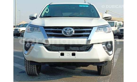 Buy Import Toyota Fortuner White Car in Import - Dubai in Ashanti Buy Import Toyota Fortuner White Car in Import - Dubai in Ashanti