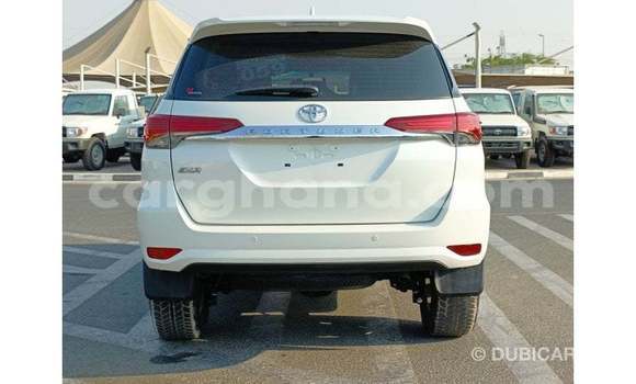 Buy Import Toyota Fortuner White Car in Import - Dubai in Ashanti Buy Import Toyota Fortuner White Car in Import - Dubai in Ashanti