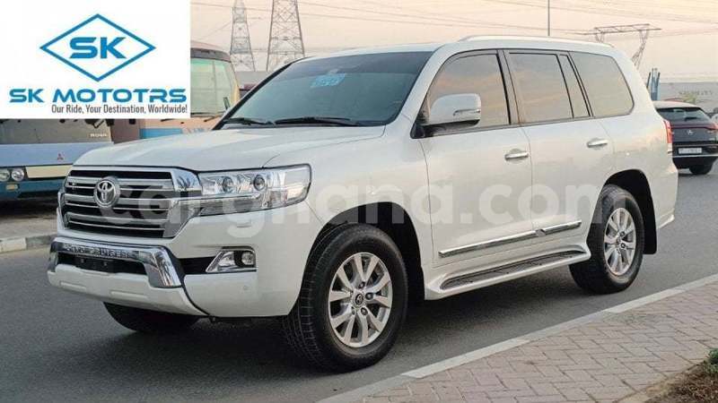 Big with watermark toyota land cruiser ashanti import dubai 51387