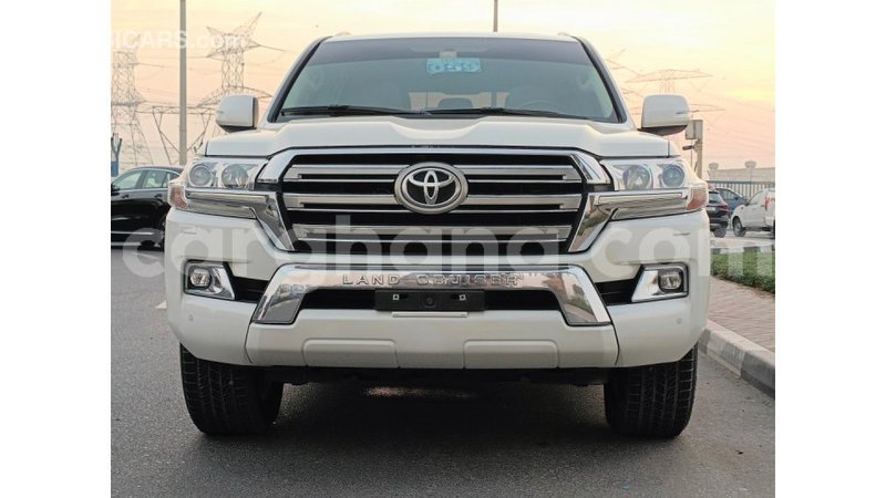 Big with watermark toyota land cruiser ashanti import dubai 51387